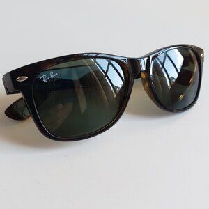 Ray-Ban RB2132 "New Wayfarer" Sunglasses Tortoise/Green